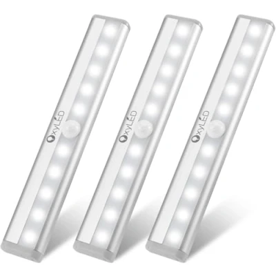 Immagine di OxyLED Luci Armadio LED con Sensore, Sensore 3 Pezzi Luce di Movimento da Interno 6000K Batteria Auto ON/OFF Cucina Lampada per Scale Corridoio Garage