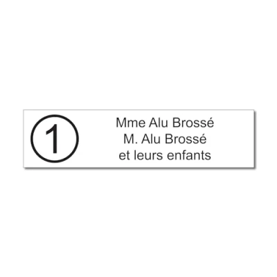 Immagine di Targhetta incisa per nome e numero cassetta delle lettere autoadesiva, 10 x 2,5 cm, personalizzata da 1 a 3 righe, colore: bianco