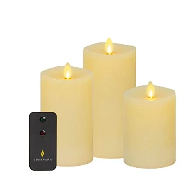 Immagine di Luminara Candele artificiali realistiche a forma di fiamma mobile, set 3, bordo superiore fuso, luci LED batteria, non profumate, telecomando incluso, 7,6 x 11,4 cm, 14 16,5 cm