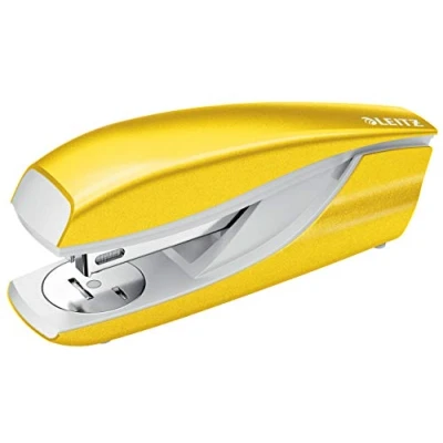 Immagine di Leitz Cucitrice, Capacità fino a 30 Fogli, Design ergonomico in metallo, Include punti, Gamma WOW, Retail Box, 55022016, Giallo