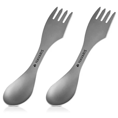 Immagine di Navaris Set 2x Spork da Campeggio in Titanio Posata 3 1 Forchetta Coltello Cucchiaio Ultra Leggero per Camping Trekking Picnic Custodia Inclusa