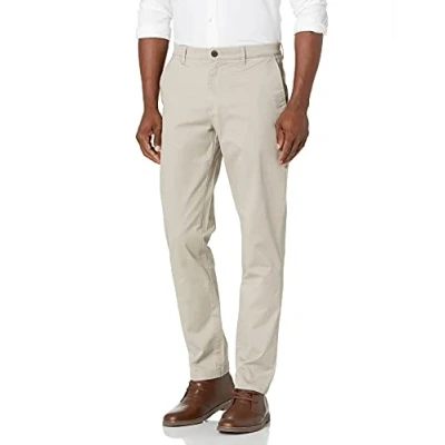 Immagine di Amazon Essentials Chino Elasticizzati Comodi Slavati Sportivi (in precedenza Goodthreads) Uomo, Marrone Kaki Chiaro, 34W / 34L