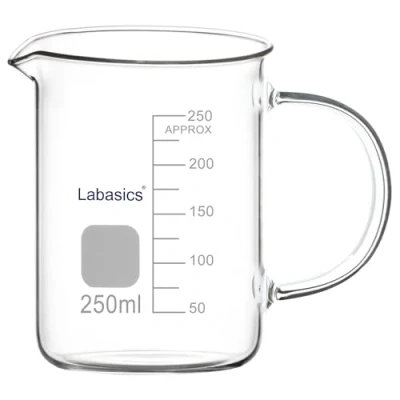 Immagine di Labasics Bicchiere di Vetro, G3.3 Graduato in Vetro Borosilicato da Laboratorio Misura Trasparente Forma Bassa Griffin con Manico e Beccuccio, 250 ml