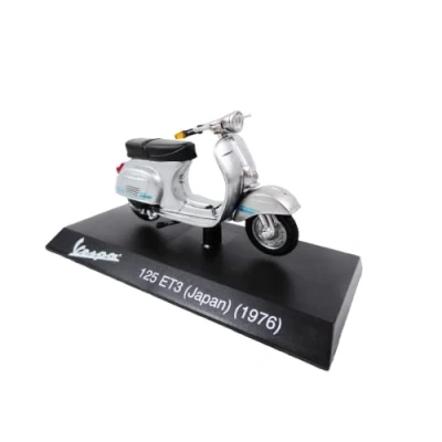 Immagine di OPO 10 Collezione Scooter in Miniatura 1/18 Compatibile con Piaggio Vespa 125 ET3 (Giappone) Grigio/Blu 1976 Ves0059