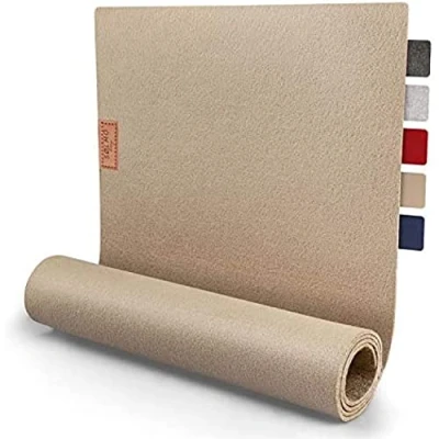 Immagine di Sølmo I Runner da tavolo in feltro, 150 x 40 cm, lavabile, con etichetta pelle, scandinavo, per autunno e Natale (beige)