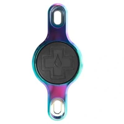 Immagine di Muc Off Secure Bicycle AirTag Holder, Iridescent Air Tag Holder for Bike with Security Screws Anti Theft Protection Mount Compatible Apple