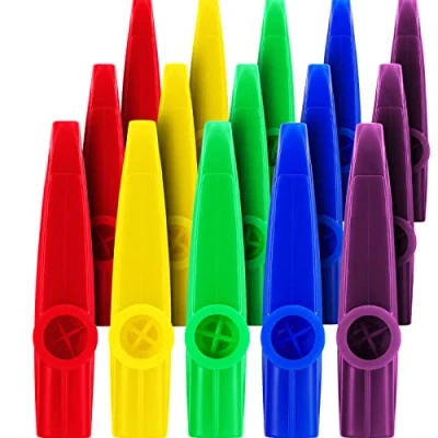 Immagine di 15 Pezzi Strumenti Musicali Kazoos in Plastica con Diaframmi per Flauto Kazoo Regali, Premi e Bomboniere, 5 Colori