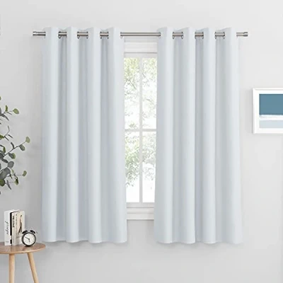 Immagine di PONY DANCE Tende Termiche Isolanti per Interni Cameretta Bambini Tenda Oscurante da Interno ad Anelli Finestre Piccole 2 Pezzi L 132 x A 158 cm, Bianco Grigiastro