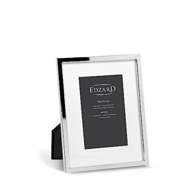 Immagine di EDZARD Cornice Rivoli per foto 10 x 15 cm, passe partout, argentate pregiate, con retro in morbido velluto, 2 ganci, perfette da appoggiare e appendere