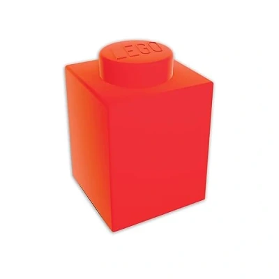 Immagine di LEGO Iconic 1x1 lampada mattone led in silicone Rosso Con 8 colori che cambiano automaticamente e blocco manuale del colore (include 3 batterie AAA) altezza 116mm x larghezza 78mm
