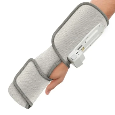 Immagine di HoMedics Modulair Compression Hand Wrap Fascia di Supporto per Mano con Massaggio a Compressione e Calore Regolabile Sollievo dal Dolore Recupero Muscolare Controller Venduto Separatamente