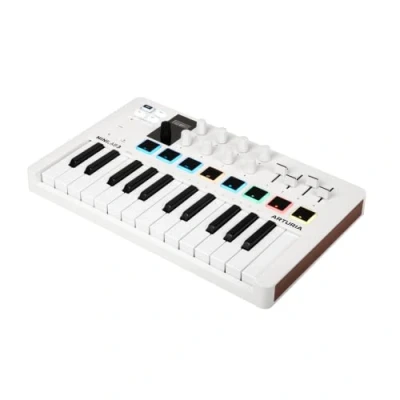Immagine di Arturia MiniLab 3, 25 controller MIDI Slim Key USB C, 8 pad LED retroilluminati, manopole, 4 fader, uscita Midi, arpeggiatore integrato, modalità accordi e pacchetto software di produzione musicale