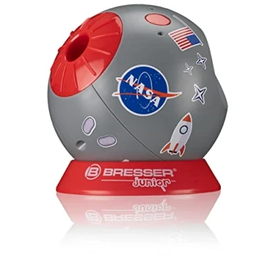 Immagine di ISA Space Exploration Proiettore spaziale NASA per bambini con 24 immagini astronomiche da proiettare su una parete e fantastici adesivi decorare