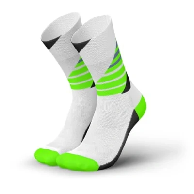 Immagine di INCYLENCE Calzini da corsa per uomo e donna con leggera compressione, 1 paio, Ladders Black Green, 43 46