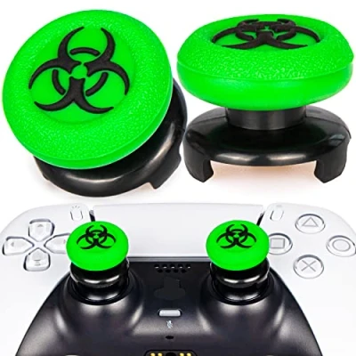 Immagine di Playrealm FPS Thumbstick Grip Copri Levette Analogiche e Estensore Texture 3D Gomma da Cancellare Silicone Presa Copertina 2 Set per PS5 Dualsenese controller PS4 (Bioh Green)