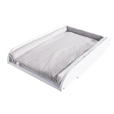 Immagine di roba fasciatoio con a quadretti color tortora da mettere su lettini e culle per bambini 60 x 120 70 140 cm legno bianco