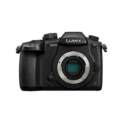 Immagine di Panasonic Lumix GH5 Fotocamera Ibrida Expert (sensore 4/3 20 MP, Dual Stab., Mirino OLED, Display Oriente. tact., AF DFD 225 Zones, 4K60p/C4K24p/4:2:2 10bit, Tropicalizzato) Nero Versione francese