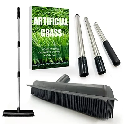 Immagine di Spazzola per erba artificiale Astro Scopa con setole in gomma morbida e manico acciaio inox a 3 sezioni, rastrello + guida la cura dell&#039;erba