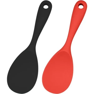 Immagine di 2 Pezzi Cucchiaio in Silicone, Antiaderente Silicone di Riso, Cucchiai da Cucina con Foro per Appendere, Resistente al Calore, Miscelazione (Nero, Rosso)