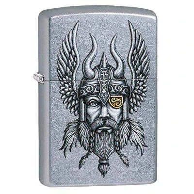 Immagine di Accendino Zippo® Viking Warrior Design 29871, Antivento Ricaricabile Zippo, Realizzato in Metallo con Caratteristico &quot;click&quot; Color Cromato, Made USA, Ottima Idea Regalo