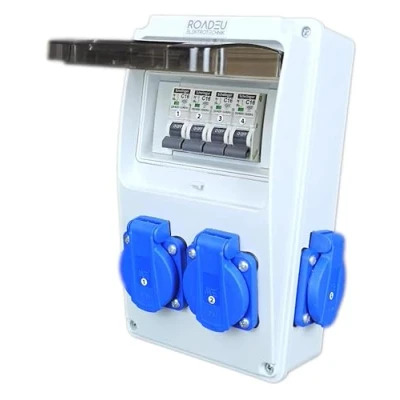 Immagine di RoadEu distributore di corrente da 230 V 4 prese Schuko con interruttore interruttori C 16 A Cablato, per interni ed esterni IP54