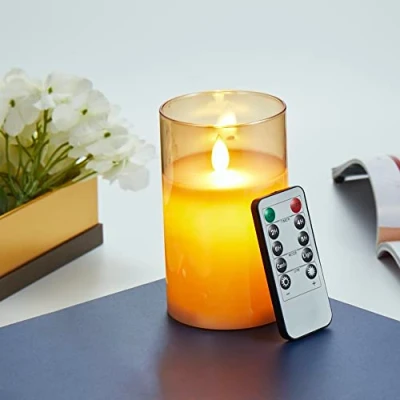 Immagine di Candele LED, Flickering Flameless Candele, a Batteria with Glass con Telecomando 10 Tasti, Realizzato in Vera Paraffina,con Funzione Timer 24 Ore per Decorazione, Festa, Vacanze 15cm Marrone