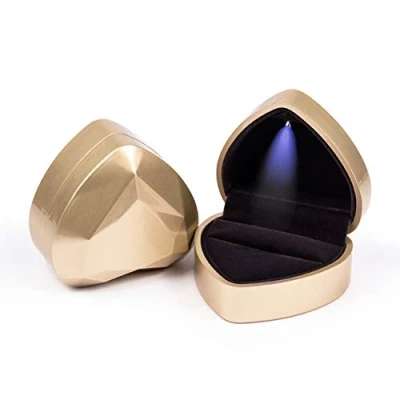 Immagine di Pcscevcr Scatola in velluto per anelli di fidanzamento a forma cuore, con luce LED, proposte fidanzamento, matrimonio, confezione regalo (oro)