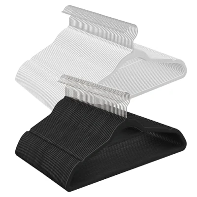 Immagine di SONGMICS Grucce Velluto 100 Pezzi, Appendiabiti Lunghe 41,5 cm, Salvaspazio, Capacità di Carico Elevata, Ganci Girevoli a 360, per Cappotti Camicie Completi, Nero CRF026B100