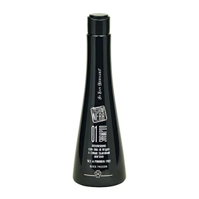 Immagine di Iv San Bernard Shampoo Passione Nera per Tutti i Tipi di Capelli 250 ml Favorisce la Nutrizione del Capello Dona Morbidezza e luminosità Semplice da Applicare