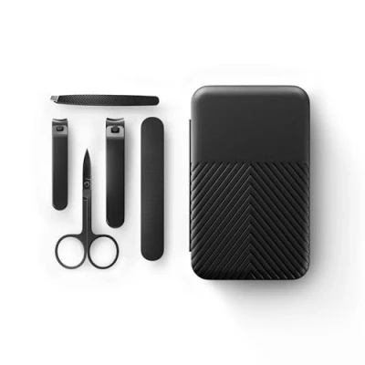 Immagine di MANSCAPED® Shears 3.0, Kit per unghie da viaggio uomo in 5 pezzi con tagliaunghie mani e piedi, lima unghie, pinzette a punta obliqua, forbici cuticole, custodia