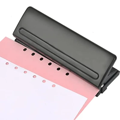 Immagine di OTYMIOW Perforatore 6 Fori Regolabile Bucafogli Perforatrice Fogli da Scrivania Nera Punzonatrice Diary Punch Bucatrice Foro Metallo per 7 di Carta A4 A5 A6 B7 Rilegatura in Ufficio