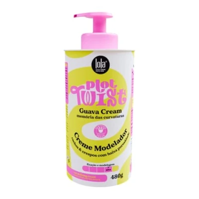 Immagine di Lola Cosmetics Plot Twist Guava Cream Definizione e Controllo per Tutti i Tipi di Capelli Arricchita con Burro Texture Leggera Non Appiccicosa 480g Metodo Riccio Adatto