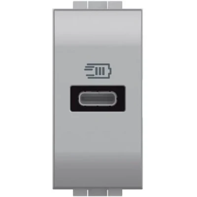 Immagine di Bticino NT4192C Caricatore USB con un ingresso tipo C, da installare nella placca Livinglight, per la ricarica rapida di dispositivi elettronici fino a 20W, 1 modulo, tech