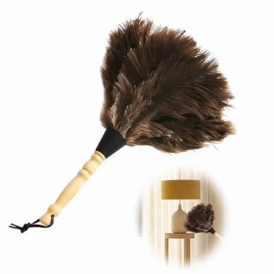 Immagine di piumino per spolverare con piume di struzzo fatto a mano 30cm