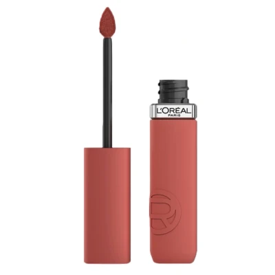 Immagine di L&#039;Oréal Paris Rossetto Liquido, Colore Intenso, Formula Matte a Lunga Durata, Resistente alle Sbavature, No transfer, Con Acido Ialuronico, Infaillible Resistance, Tonalità: Worth It Medium 635