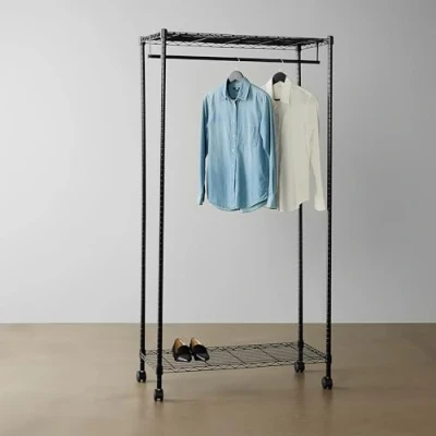 Immagine di Amazon Basics Appendiabiti con ripiano superiore e alla base 91 x 145,7 180 cm, Nero