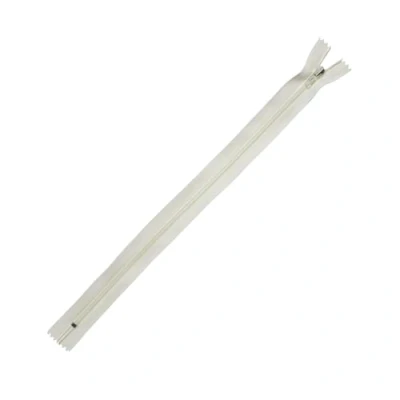 Immagine di Trimz 50 cm ( 20&quot;) Crema One Way End Stop Zip con 4 mm Denti 1 pz, Poliestere
