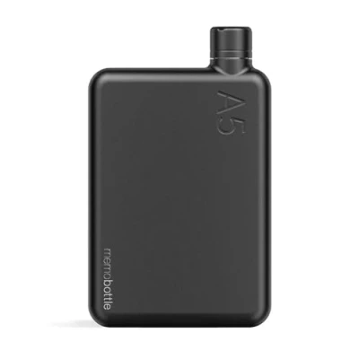 Immagine di memobottle A5 ACCIAIO INOSSIDABILE (NERO) 36 oz / 1080 ml Bottiglia d&#039;acqua resistente, a tenuta stagna, di alta qualità Senza BPA Ideale per uno stile vita moderno