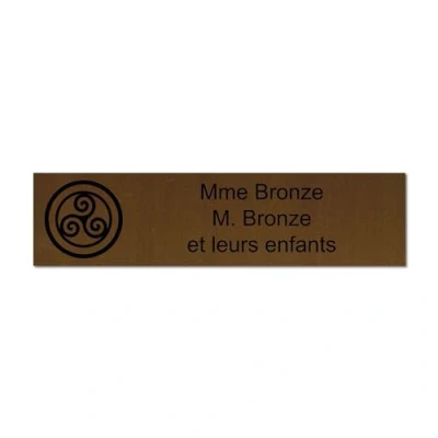 Immagine di Targhetta con incisione per nome e numero cassetta postale Triskel autoadesiva, 10 x 2,5 cm, personalizzata da 1 a 3 righe, colore: bronzo