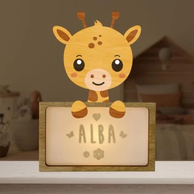 Immagine di WONDEE Lampada Personalizzata Con Nome Luce Notturna Bambini Giraffa, Regalo Neonato Maschio e Femmina, Battesimo Bimbo Bimba, Regali Personalizzati Bambino Bambina (include cavo USB C)