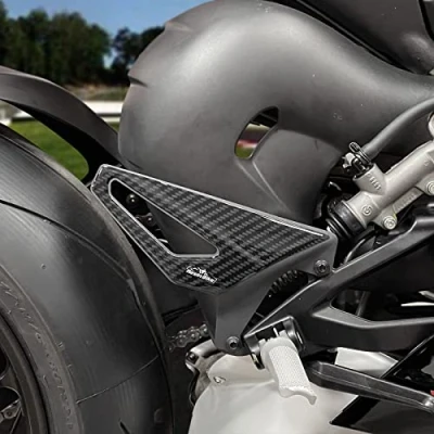 Immagine di Resin Bike Adesivi Moto Compatibile con Ducati Panigale V4 e V4S 2018 2022. Protezione Battitacco da Urti Graffi. Coppia 3D Resinati Made in Italy
