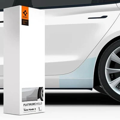 Immagine di Spigen PlatinumShield Pellicola di Protezione per Archi Ruote Tesla Model 3 (2022 2025), 1 Set (2 pezzi parafango destro e sinistro + spatola panno la pulizia), Trasparente