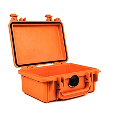 Immagine di PELI Protector 1120 Valigia Resistente agli Urti, IP67 Impermeabile e a Prova di Polvere, Capacità 2L, Prodotto in USA, Senza Schiuma, Colore Arancione