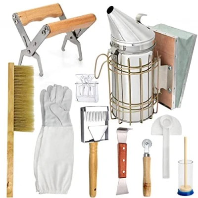 Immagine di Strumenti di Apicoltura Kit 10 PCS Attrezzature Set Bee Hive Starter Apicoltore Forniture con Pennello Ape Regina Catcher Alveare Fumatore Telaio Sollevatore