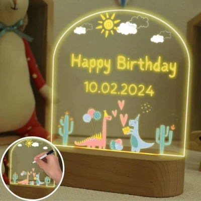 Immagine di uniqicon Lampada Dinosauro, Luce Neonato Notturna, Regali Nascita Bimba, Tabellone Per Messaggi Illuminato A Led In Acrilico Con Base Legno, Regalo Primo Compleanno Bimbo