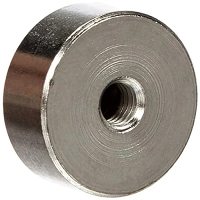 Immagine di FIRST4MAGNETS F606 1 Magnete al neodimio N42, Spessore, Foro filettato M5, Forza Magnetica 15 kg (Confezione da 1), Argento, 19 mm diametro x 8 spesso