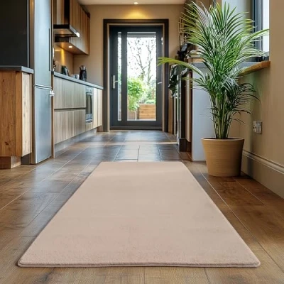 Immagine di SIMPEX Tappeto Runner Beige 80x150 cm Lavabile a Pelo Corto, Antiscivolo e Morbido, Design Monocromatico Moderno per Camera da Letto, Cucina Corridoio