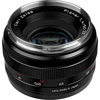 Immagine di ZEISS Classic Planar ZE T* 50mm f/1.4 Standard Obiettivo per Canon EF Mount SLR DSLR Fotocamere, Nero