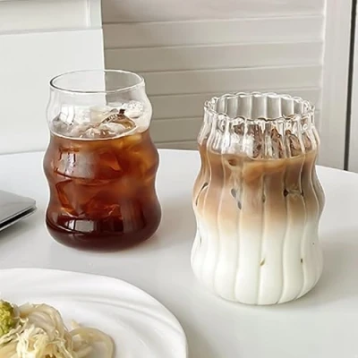 Immagine di YIDM tazze da caffè in vetro trasparente Iced 2 caffè, bicchieri dessert, tè Ripple, tazza per latte whisky accessori (530 ml)