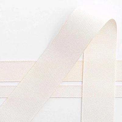 Immagine di Italian Options Nastro in grosgrain, 25 mm x 10 m, colore: crema